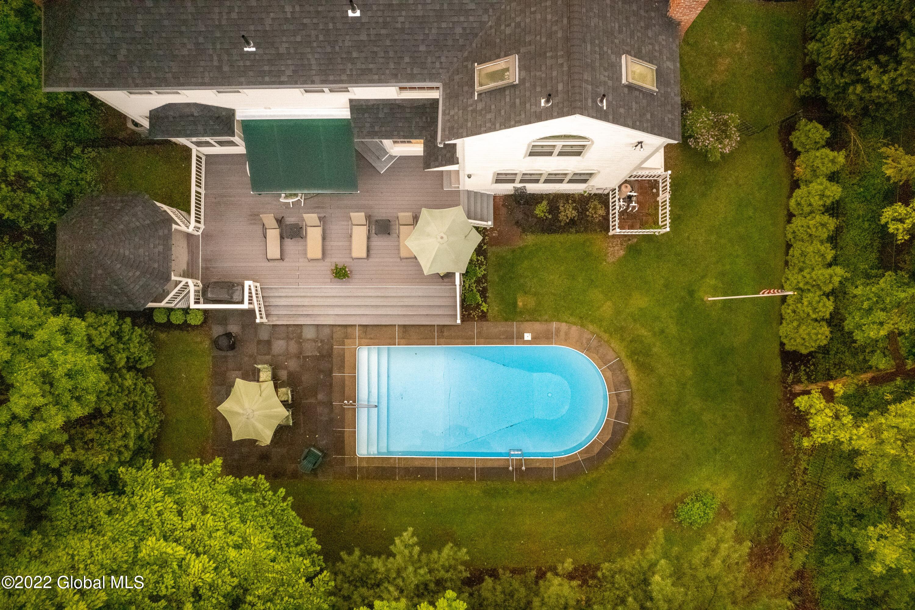 12 Birch Hill Road Albany, NY 12211 - Photo 4 of 75 12 Birch Hill Rd-91