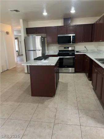 $2,150 | 6845 Carrera Drive, Las Vegas, NV 89103
