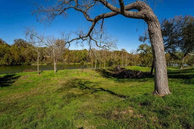 $529,000 | Lot 3 Fayette Shrs Cove, West Point, TX 78963