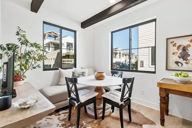 $1,199,000 | 1400 Anacona Place, Unit 105, Encinitas, CA 92024