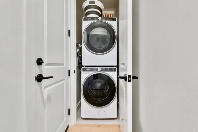 $1,199,000 | 1400 Anacona Place, Unit 105, Encinitas, CA 92024