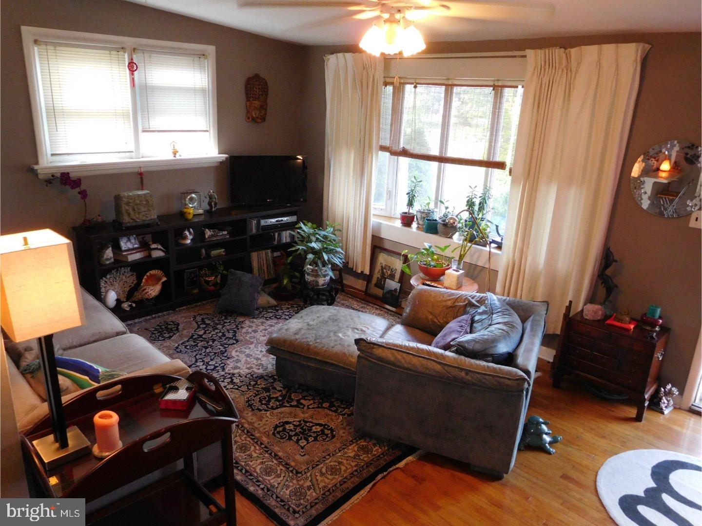 541 Wanamaker Road Jenkintown, PA 19046 - Photo 4 of 12 Gallery Image 4