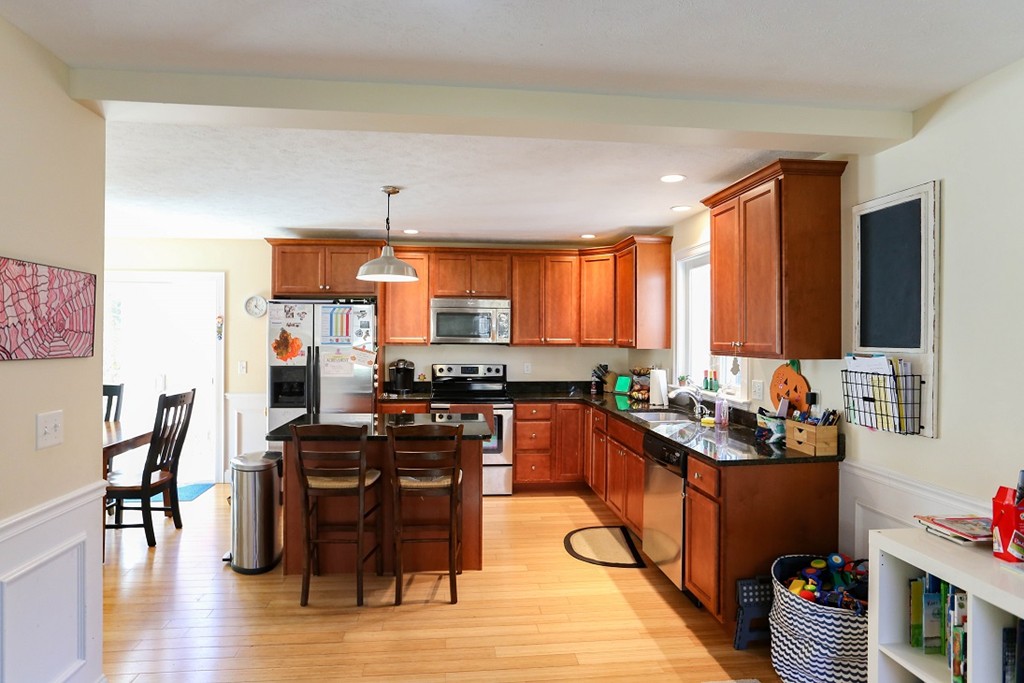 10 Lafollette Road Ashland, MA 01721 - Photo 5 of 13 Gallery Image 5