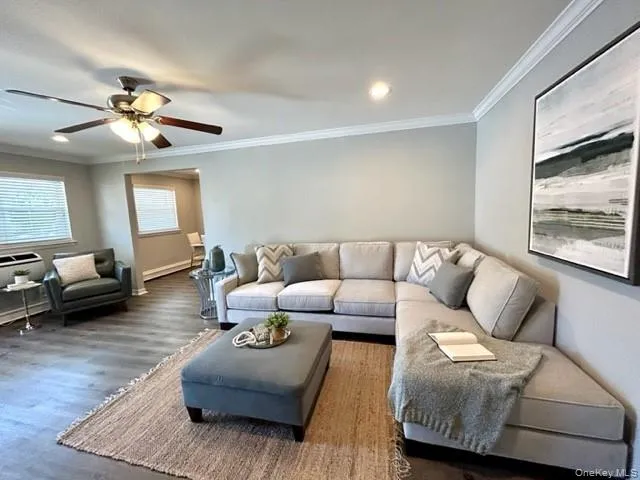 $2,295 | 280 Belmore Avenue, Unit 122, East Islip, NY 11730