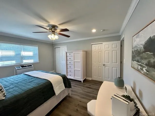 $2,295 | 280 Belmore Avenue, Unit 122, East Islip, NY 11730