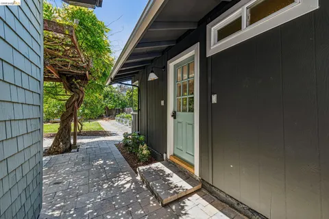 $1,195,000 | 6521 Dover Street, Berkeley, CA 94703