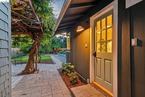 $1,195,000 | 6521 Dover Street, Berkeley, CA 94703