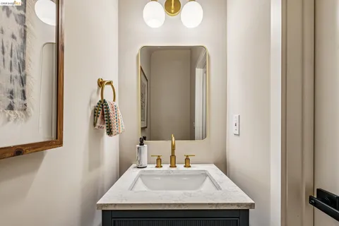 $1,195,000 | 6521 Dover Street, Berkeley, CA 94703