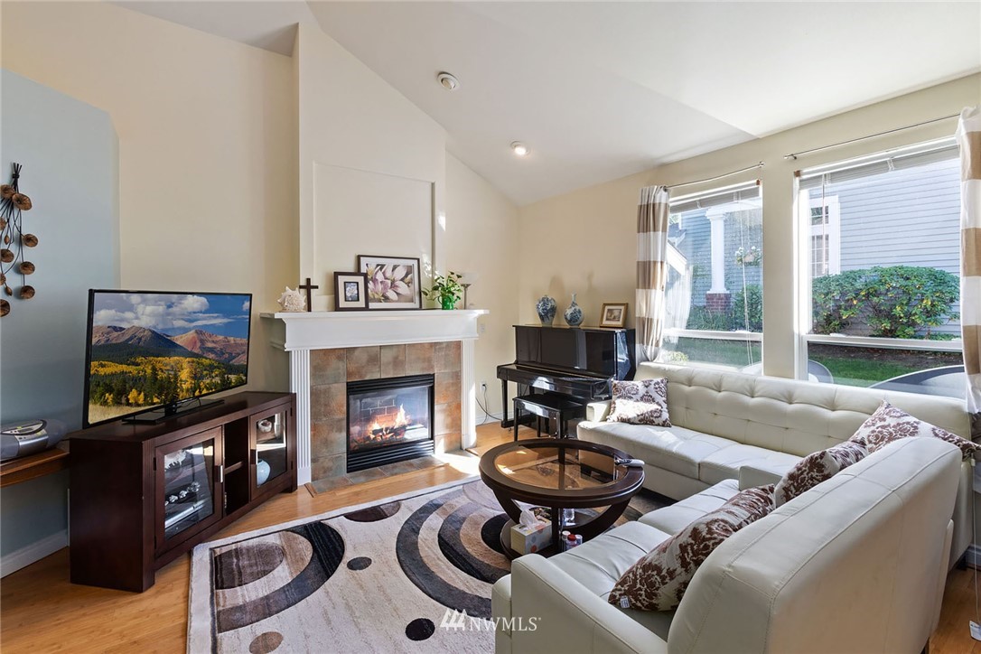 215 South 50th Street, Unit A16 Renton, WA 98055 - Photo 2 of 14