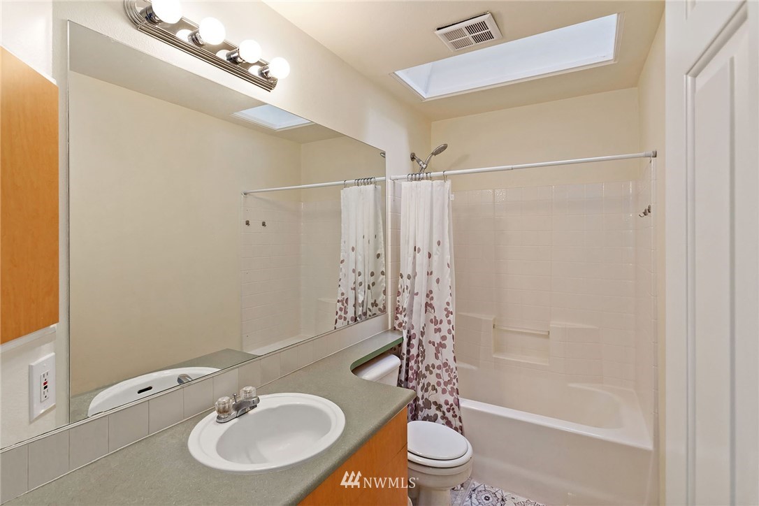 215 South 50th Street, Unit A16 Renton, WA 98055 - Photo 12 of 14
