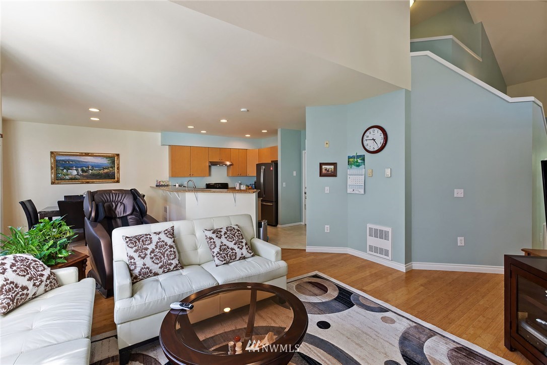 215 South 50th Street, Unit A16 Renton, WA 98055 - Photo 4 of 14