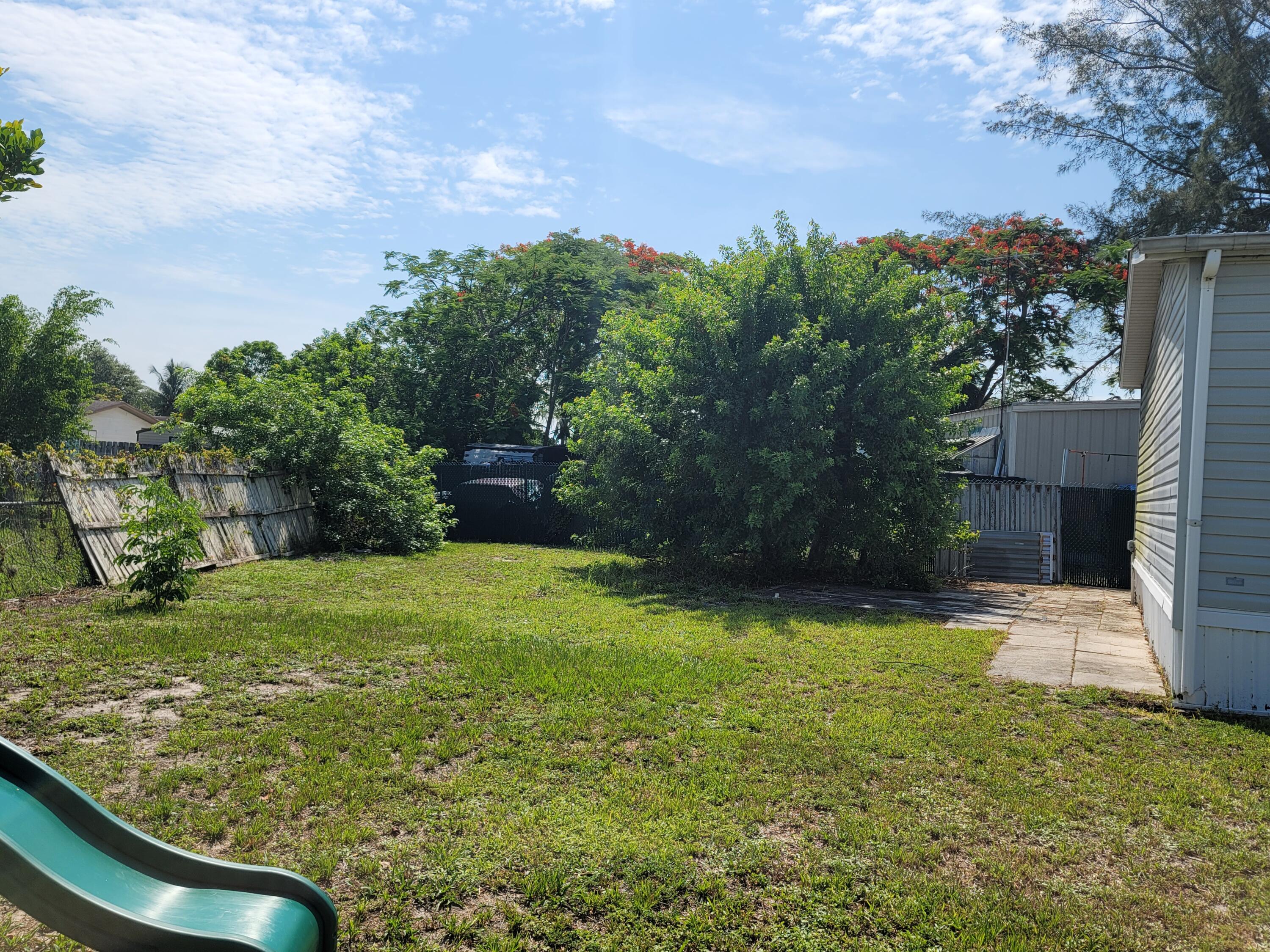 22950 Inlet Circle Boca Raton, FL 33428 - Photo 19 of 22 Backyard