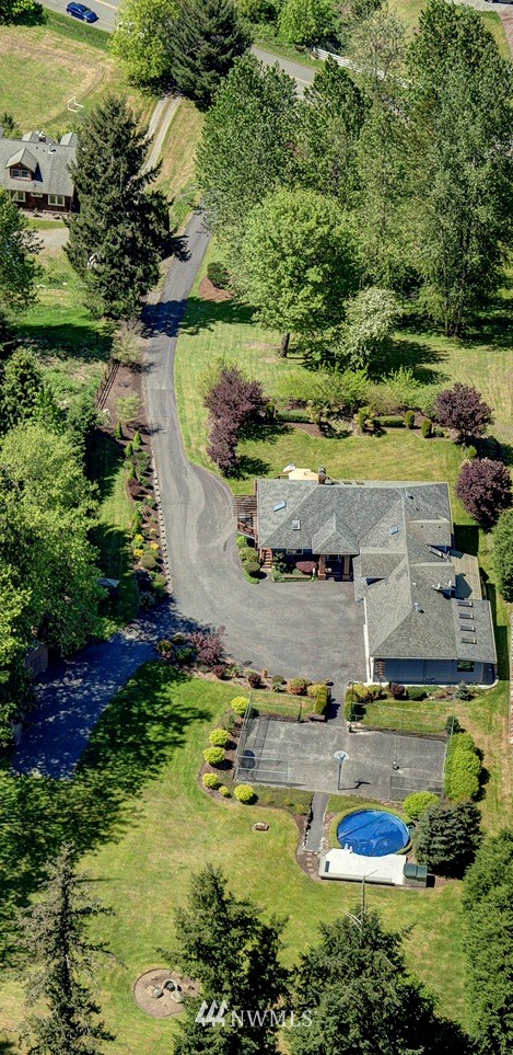 19851 Northeast Redmond Road Redmond, WA 98053 - Photo 2 of 22 Gallery Image 2