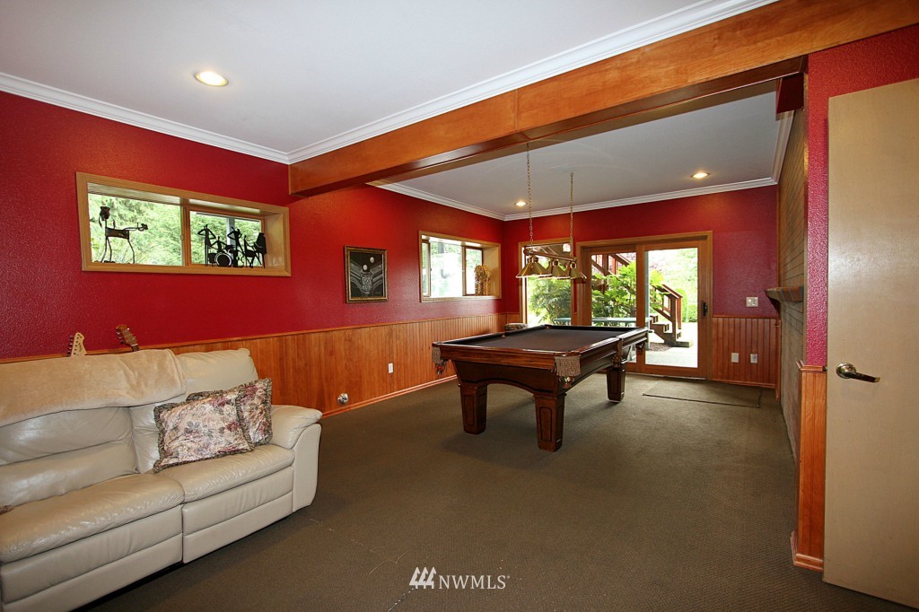 19851 Northeast Redmond Road Redmond, WA 98053 - Photo 12 of 22 Gallery Image 12