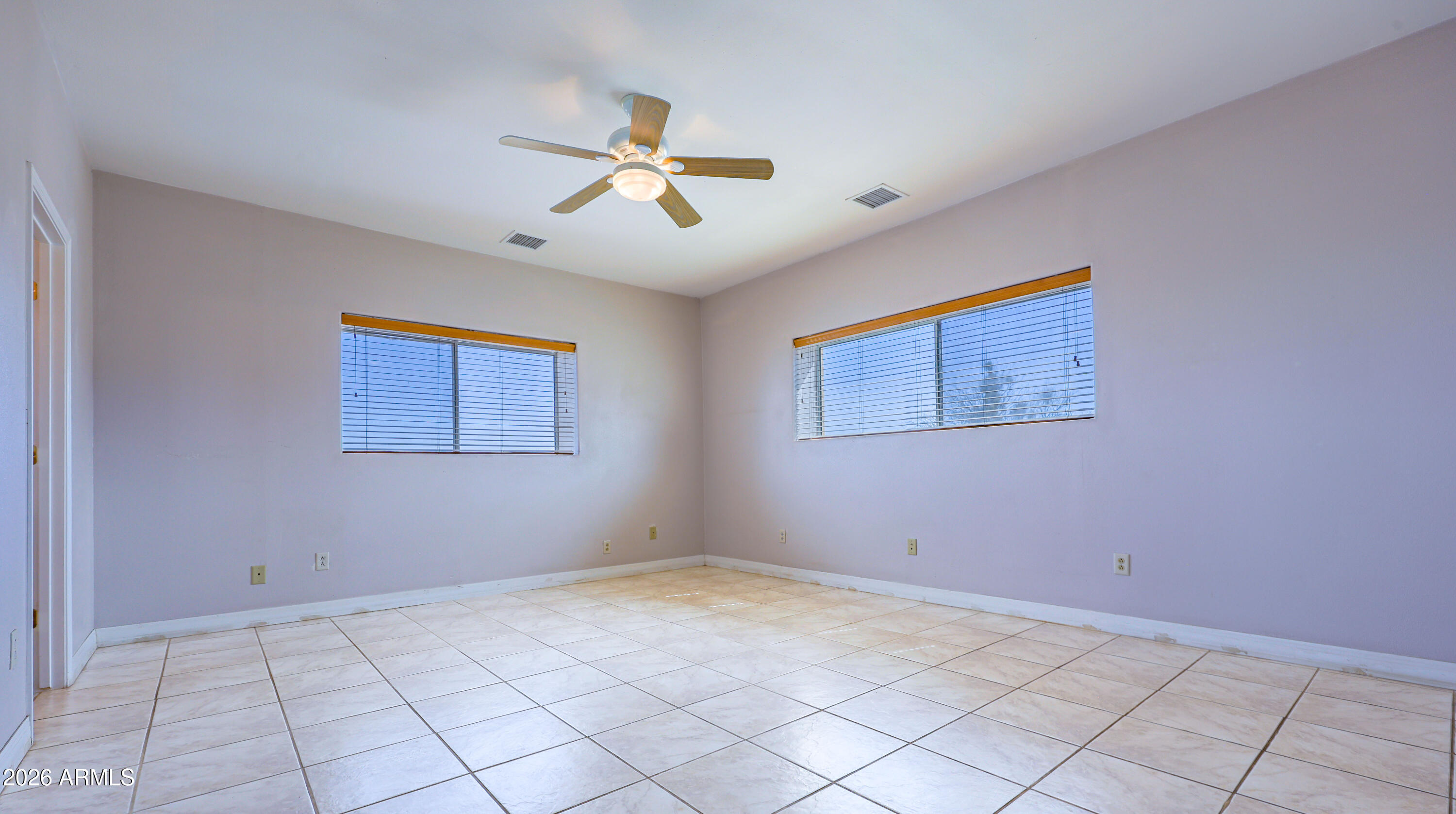 6536 South Jaxel Road Hereford, AZ 85615 - Photo 24 of 32 GREY BEDROOM
