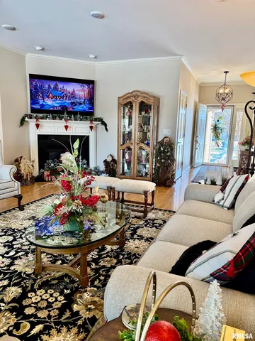 $399,900 | 25 Eleanor Lane, Jacksonville, IL 62650