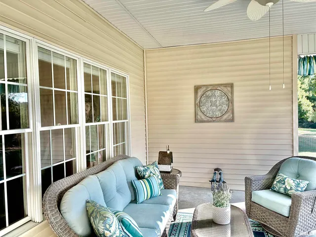 $399,900 | 25 Eleanor Lane, Jacksonville, IL 62650