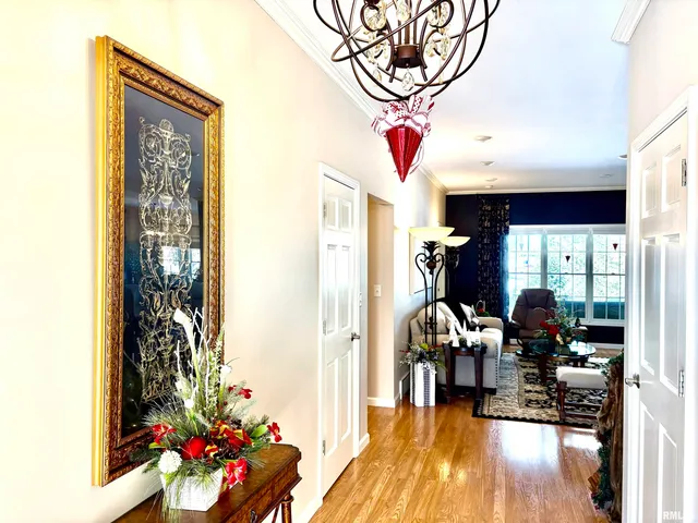 $399,900 | 25 Eleanor Lane, Jacksonville, IL 62650