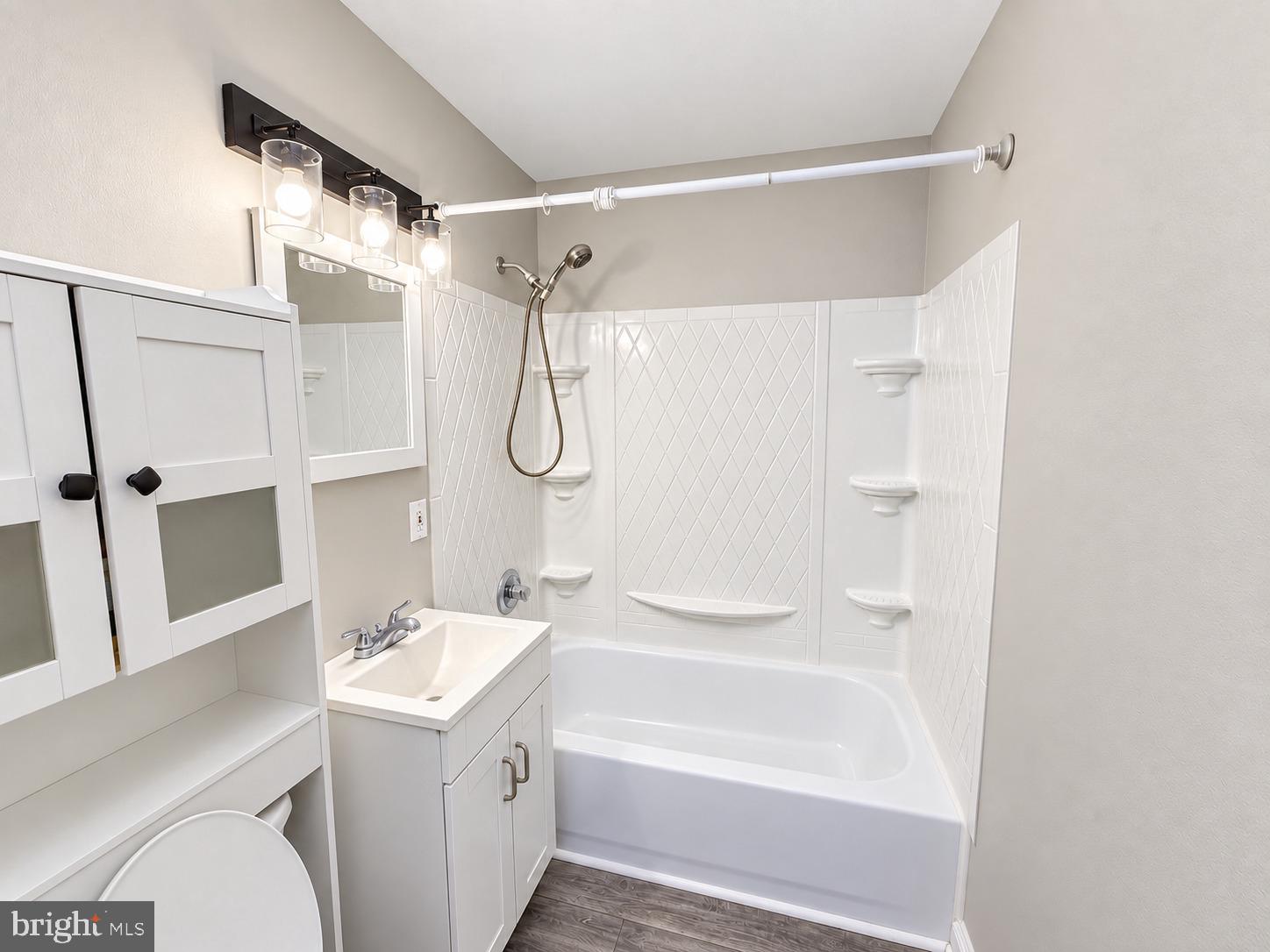 8120 Cornwall Road Dundalk, MD 21222 - Photo 14 of 20 BATH 1