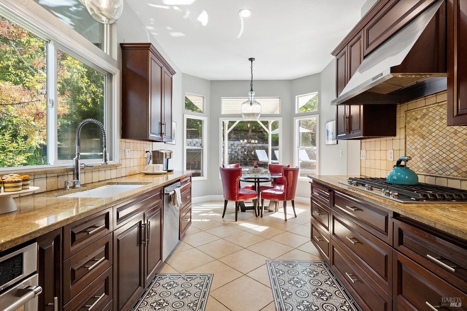 3991 Haven Court Sebastopol, CA 95472 - Photo 13 of 60