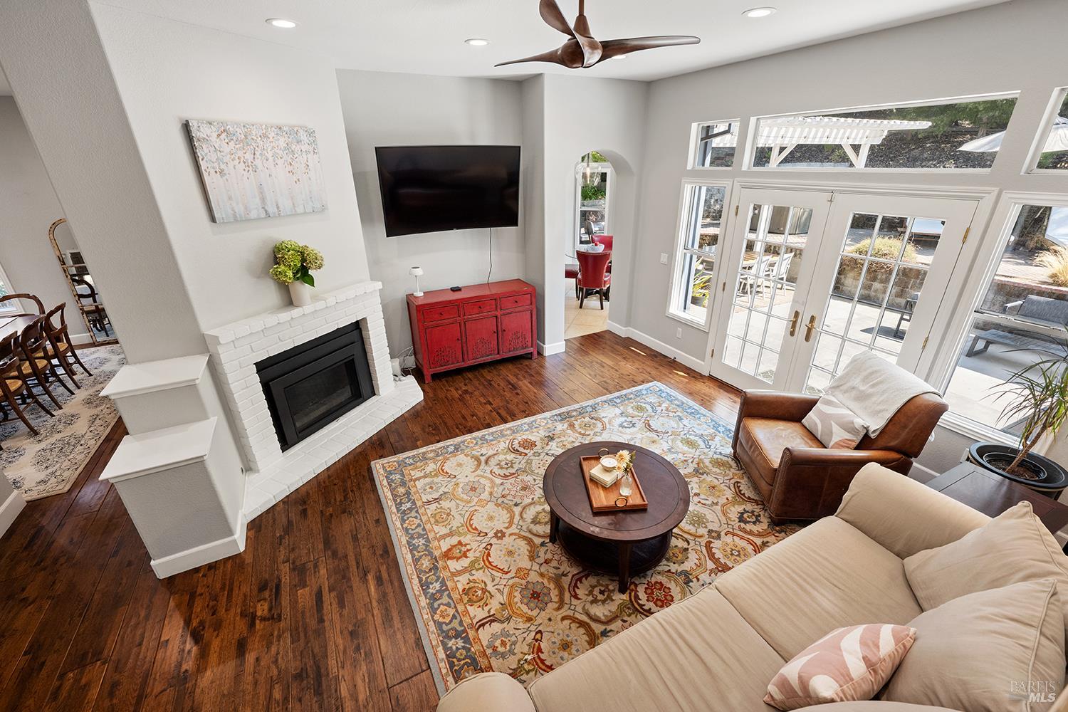 3991 Haven Court Sebastopol, CA 95472 - Photo 18 of 60 a living room with furniture and a flat screen tv