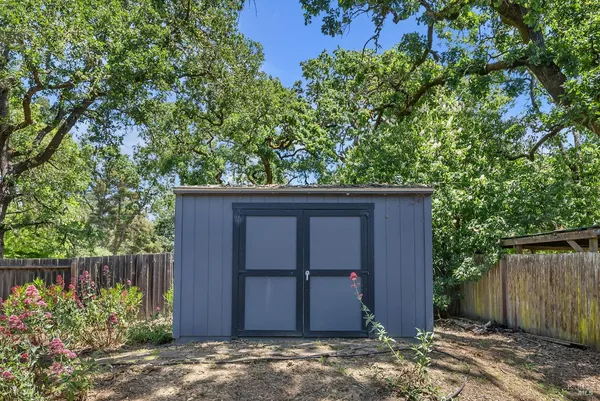 $1,645,000 | 3991 Haven Court, Sebastopol, CA 95472