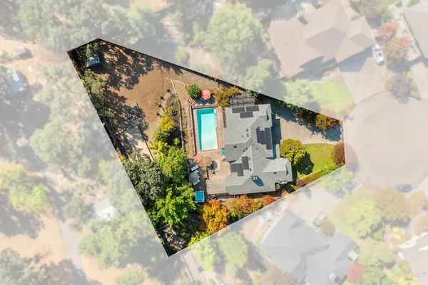 $1,645,000 | 3991 Haven Court, Sebastopol, CA 95472