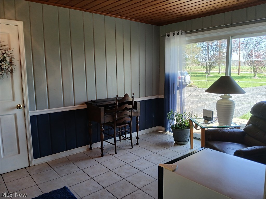 13872 Patch Road Burton, OH 44021 - Photo 21 of 33 Media room off kitchen with plenty of natural light.