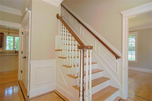10 Holton Road Lexington, MA 02421 - Photo 4 of 30