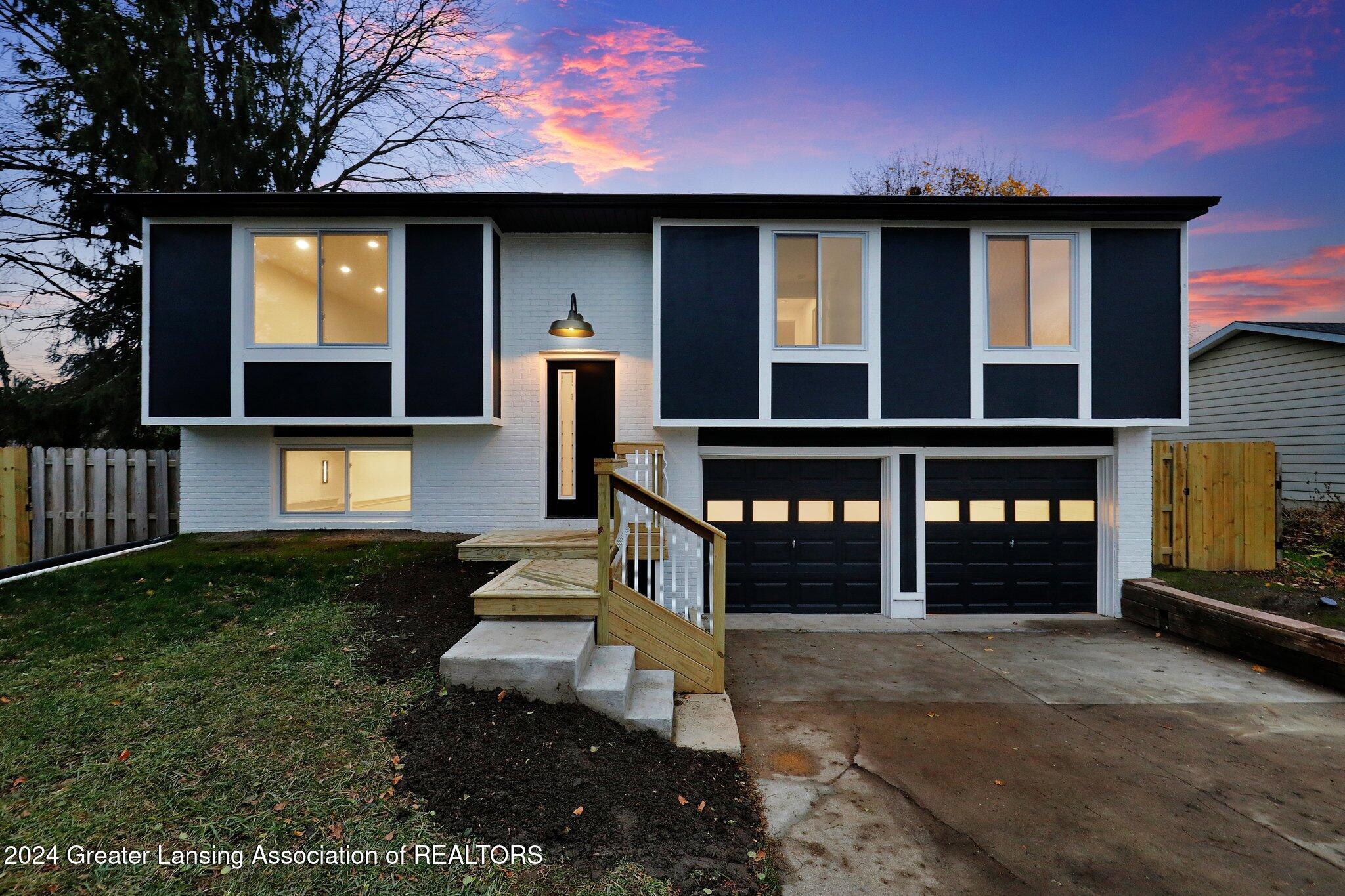 1041 Coolidge Road Lansing, MI 48912 - Photo 2 of 31 1-web-or-mls-Open Ended Media-34