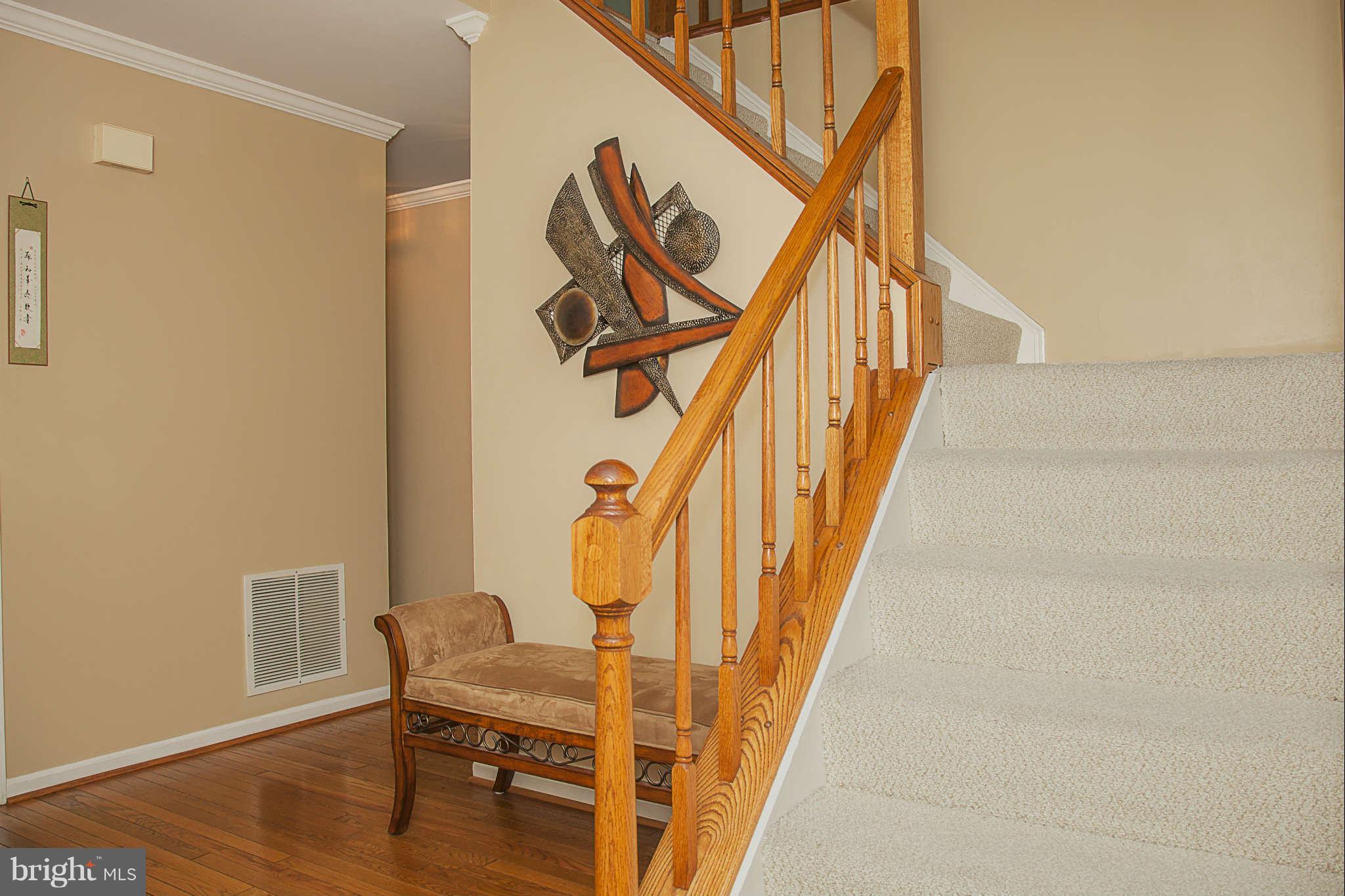 515 Norcross Way Silver Spring, MD 20904 - Photo 16 of 28 Foyer2