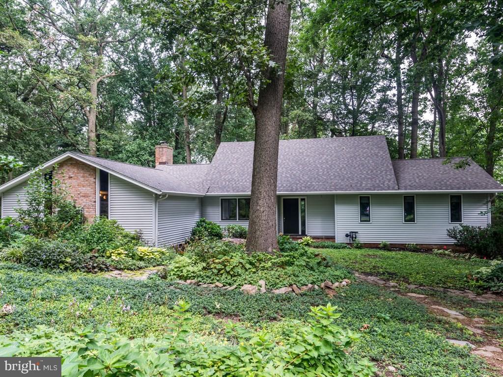 916 Forest Road Lancaster, PA 17601 - Photo 1 of 28 Gallery Image 1