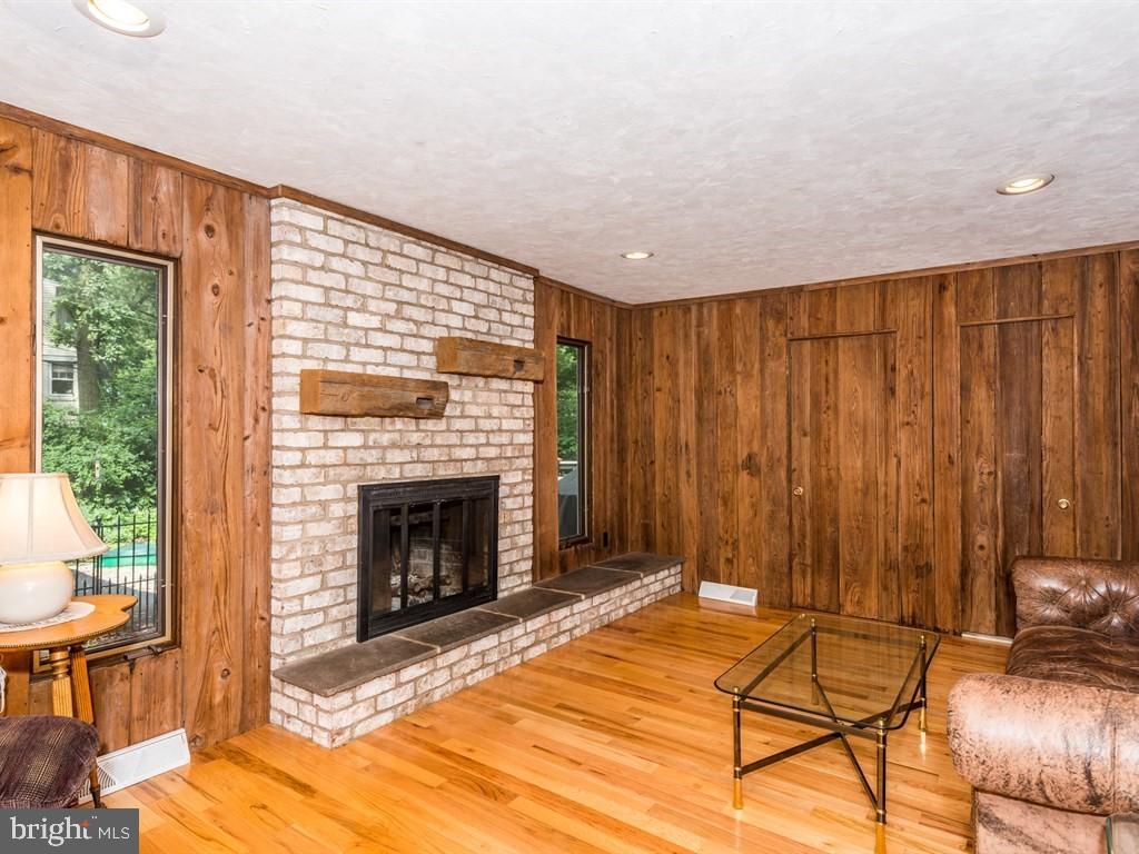 916 Forest Road Lancaster, PA 17601 - Photo 12 of 28 Gallery Image 12