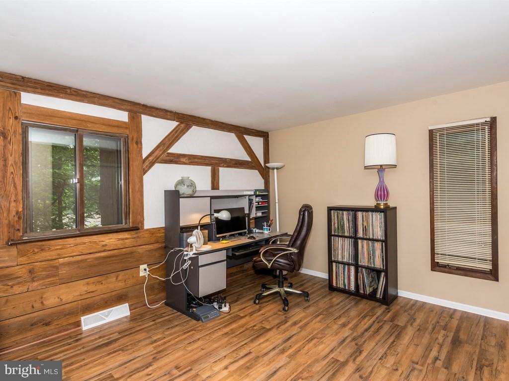 916 Forest Road Lancaster, PA 17601 - Photo 15 of 28 Gallery Image 15