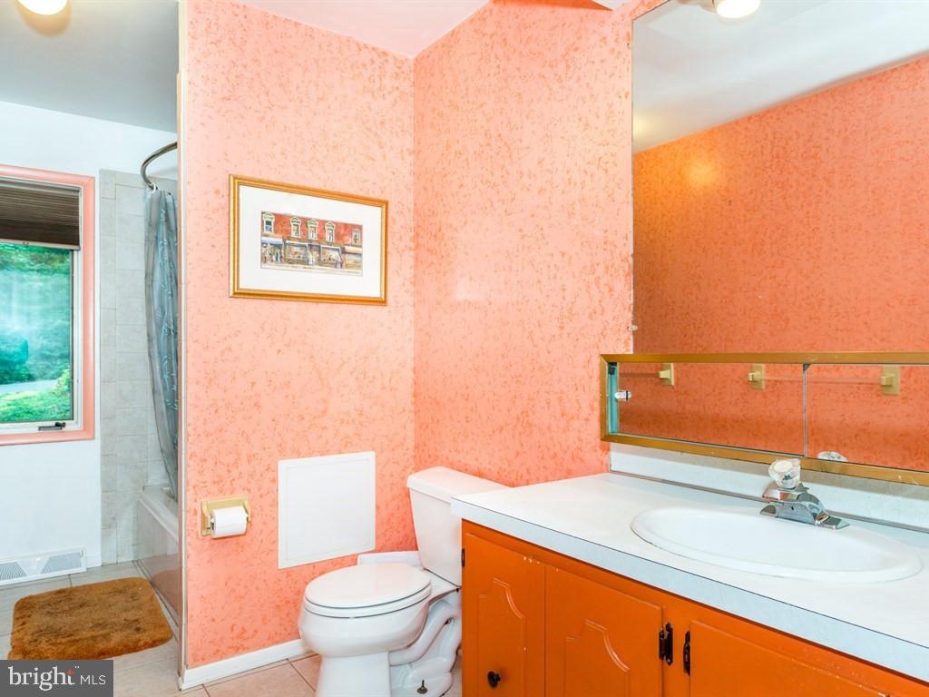 916 Forest Road Lancaster, PA 17601 - Photo 16 of 28 Gallery Image 16