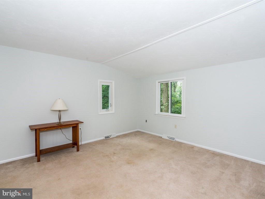916 Forest Road Lancaster, PA 17601 - Photo 21 of 28 Gallery Image 21