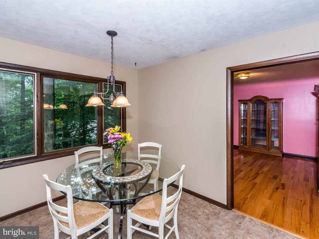 916 Forest Road Lancaster, PA 17601 - Photo 9 of 28 Gallery Image 9