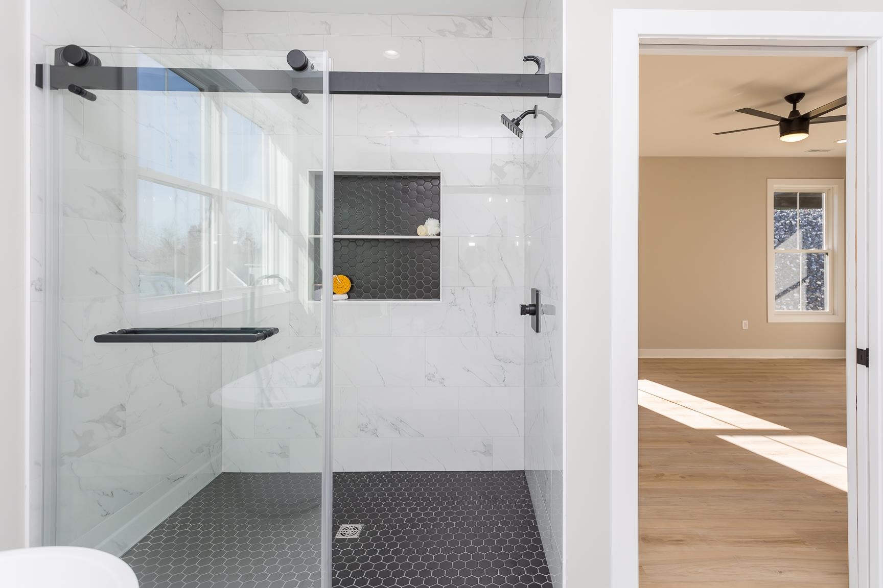 123 Willow Drive Dayton, VA 22821 - Photo 21 of 44 a bathroom with a shower