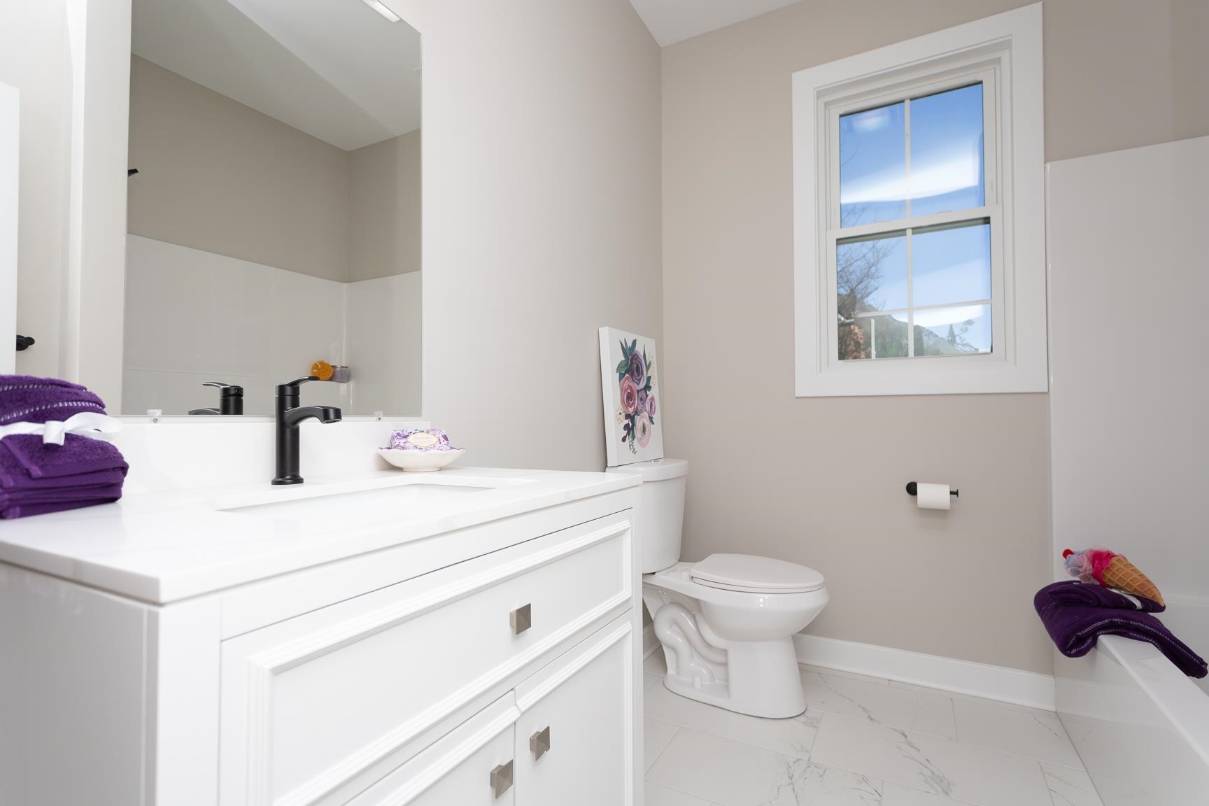 123 Willow Drive Dayton, VA 22821 - Photo 33 of 44 a bathroom with a sink toilet and a mirror