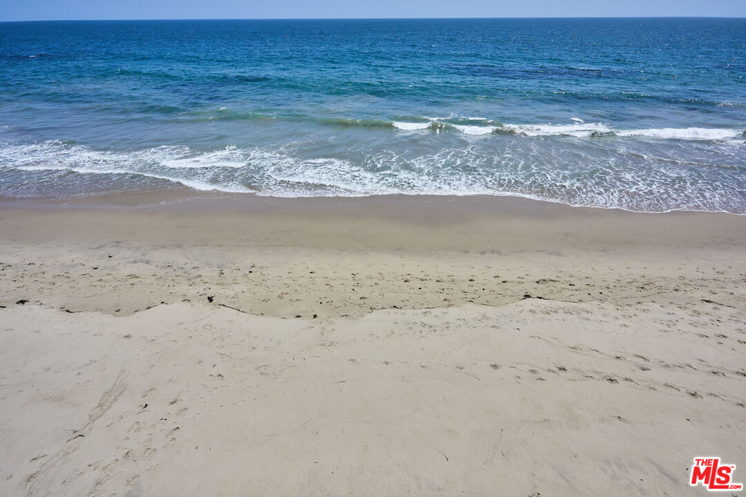 25110 Malibu Road Malibu, CA 90265 - Photo 24 of 28 a view of beach and ocean