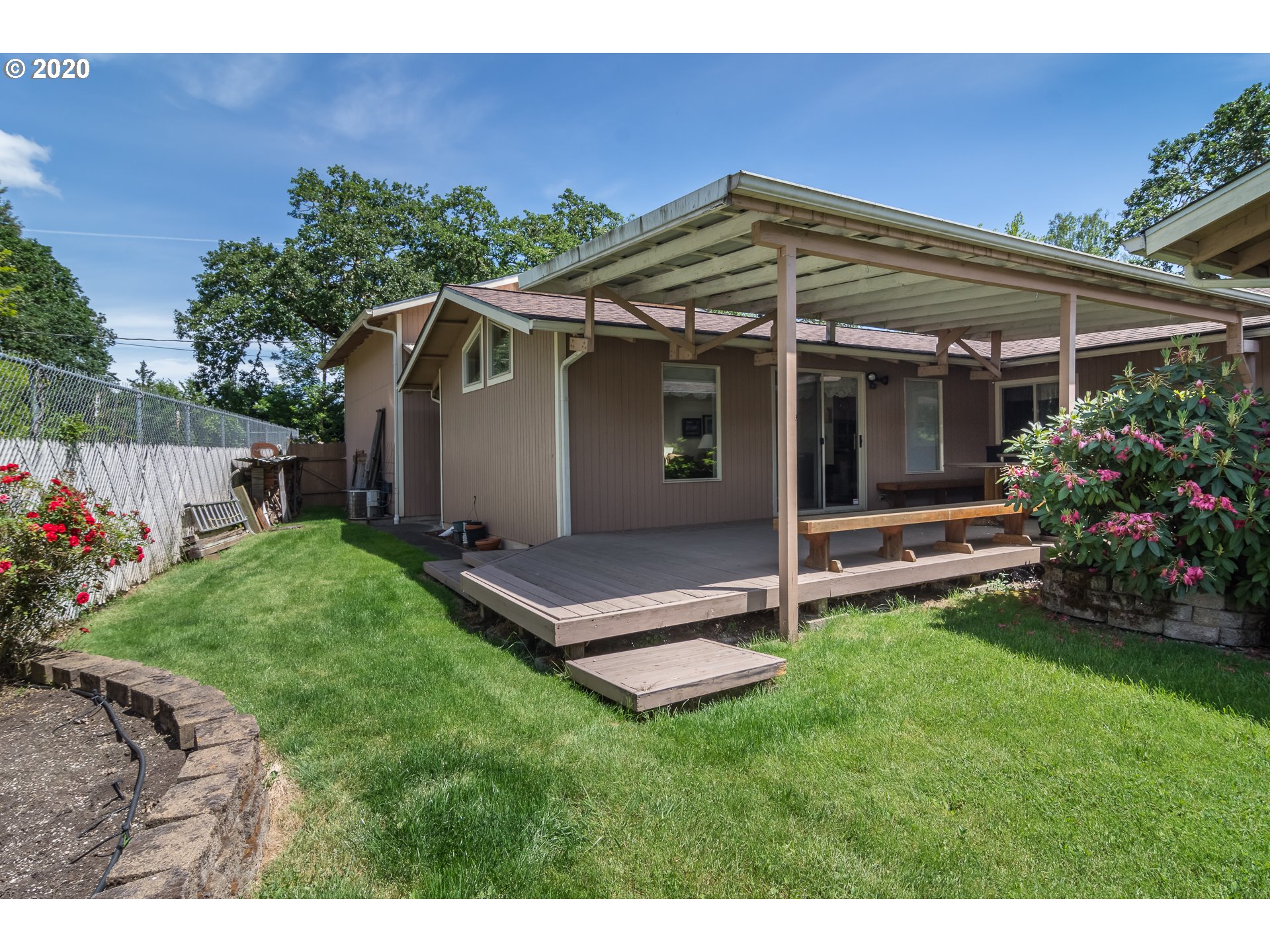 600 Page Road Winchester, OR 97495 - Photo 5 of 21 Gallery Image 5
