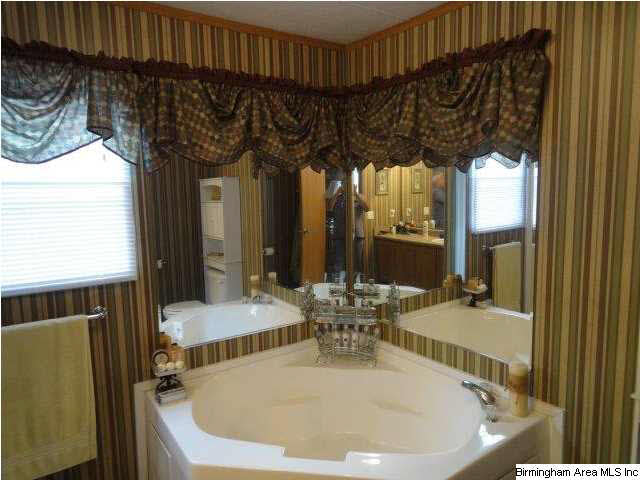 98 Ernest Road Wedowee, AL 36278 - Photo 6 of 17