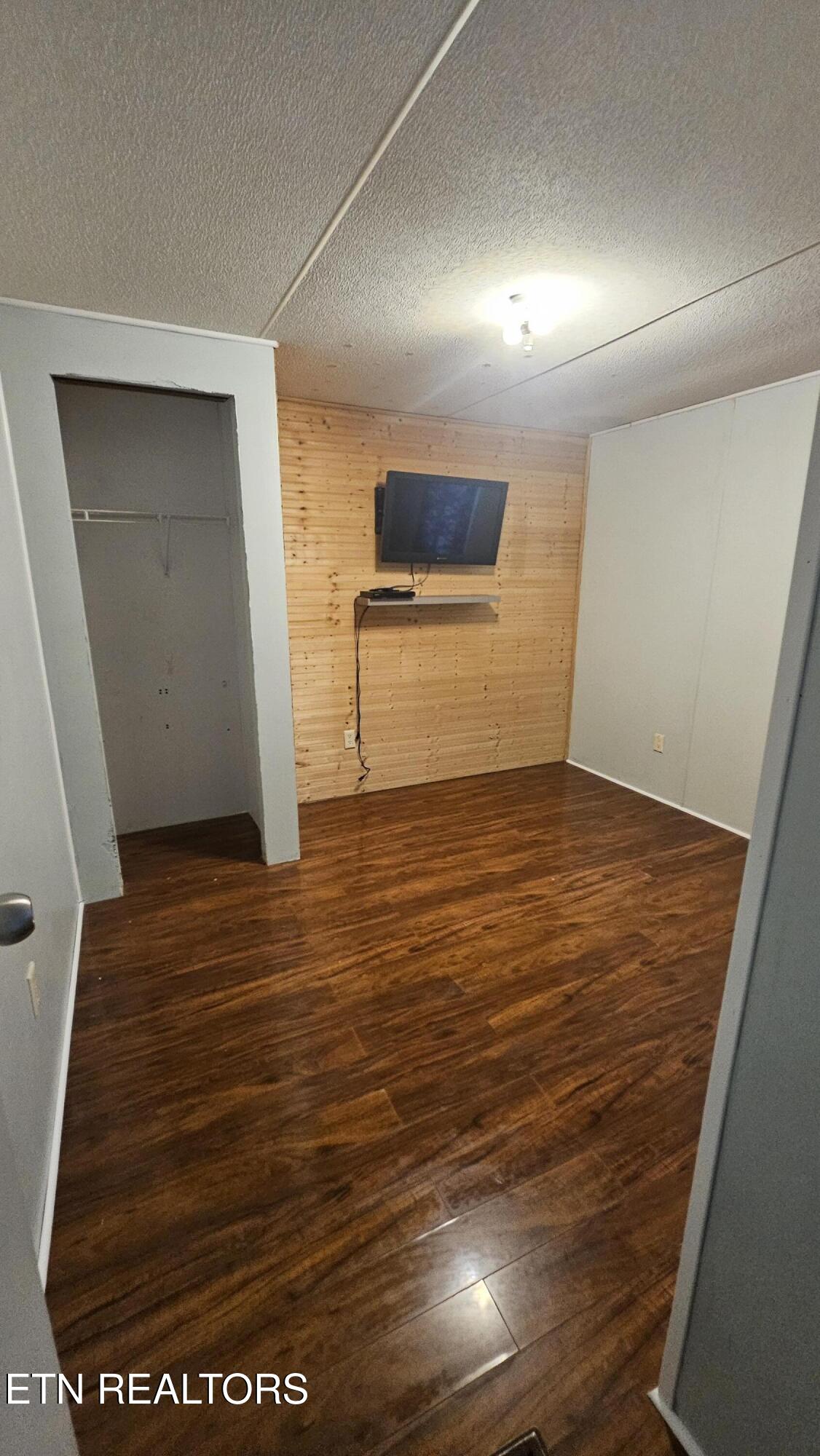 273 Henry Bidwell Road Decatur, TN 37322 - Photo 26 of 27 Bedroom 3