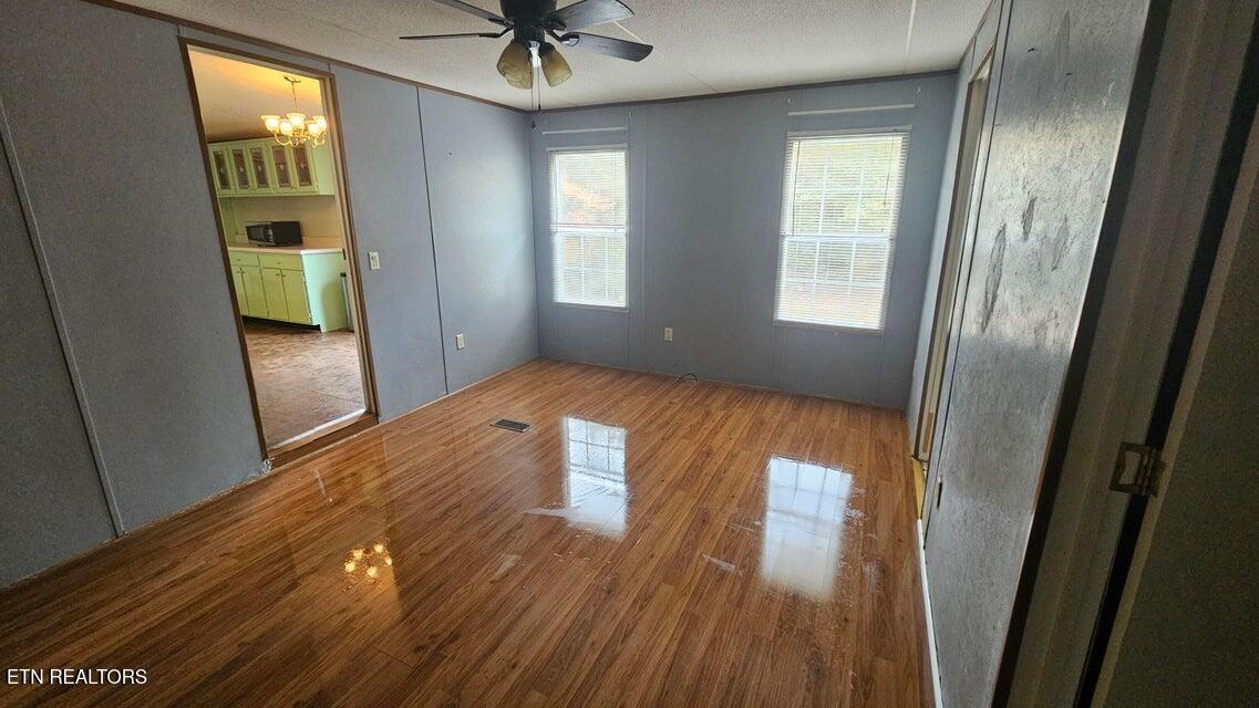 273 Henry Bidwell Road Decatur, TN 37322 - Photo 9 of 27 20251120162930382184000000-o