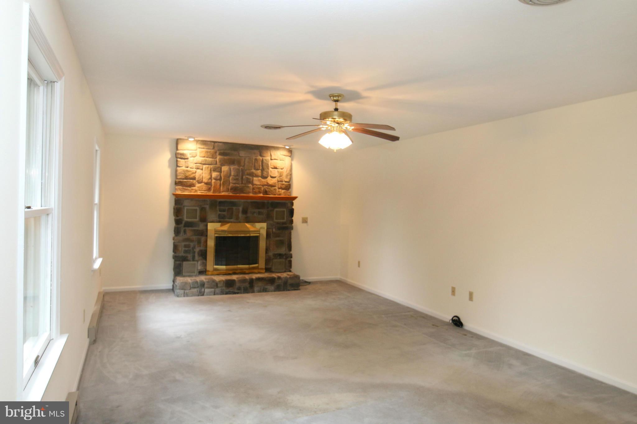 3149 Sulphur Springs Road Inwood, WV 25428 - Photo 2 of 30 Family Room