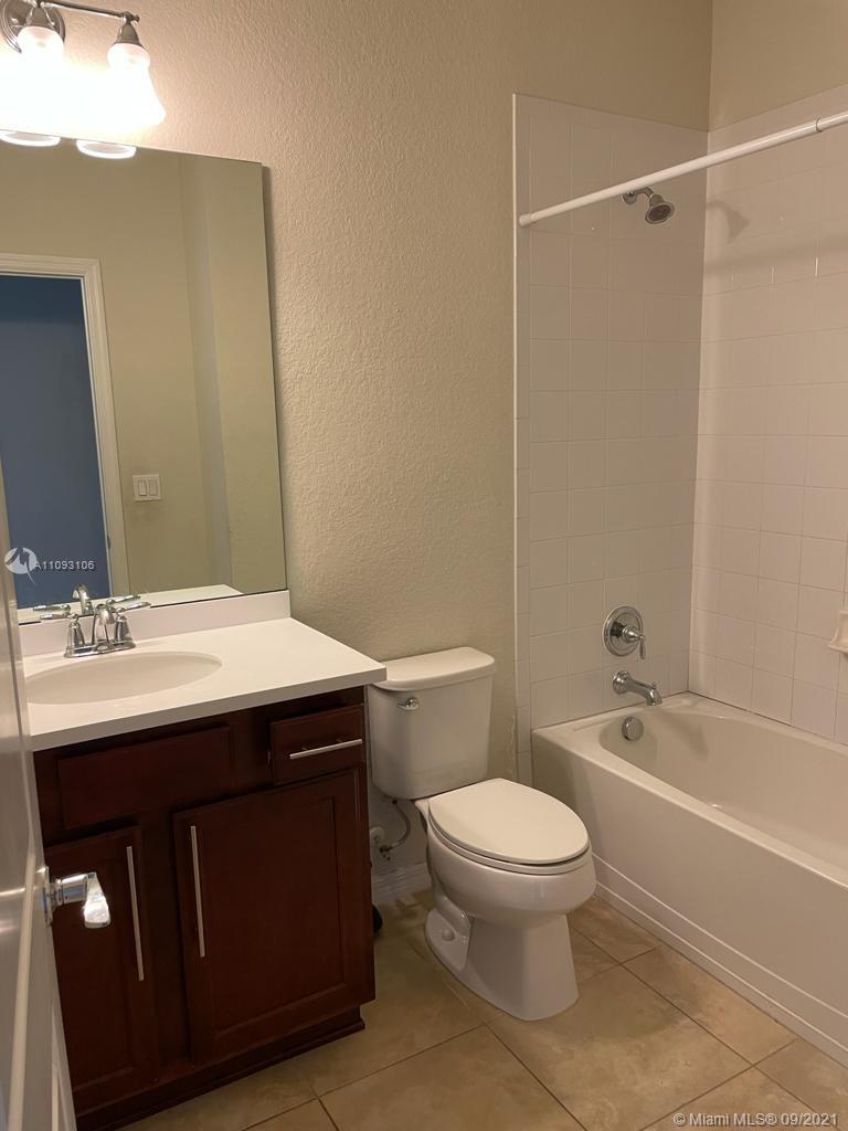 4255 Large Leaf Lane Hollywood, FL 33021 - Photo 11 of 12