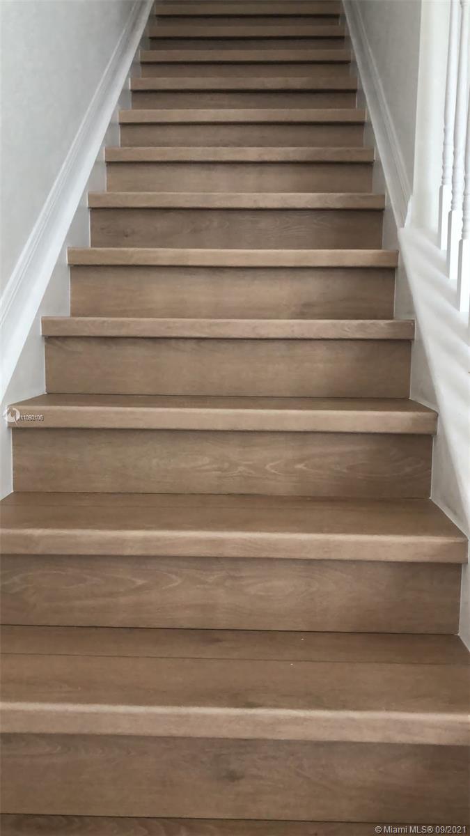 4255 Large Leaf Lane Hollywood, FL 33021 - Photo 4 of 12