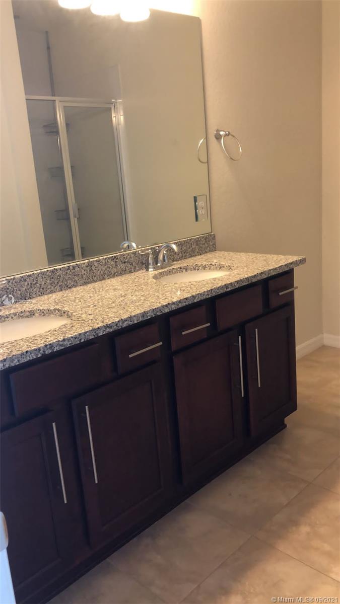 4255 Large Leaf Lane Hollywood, FL 33021 - Photo 6 of 12