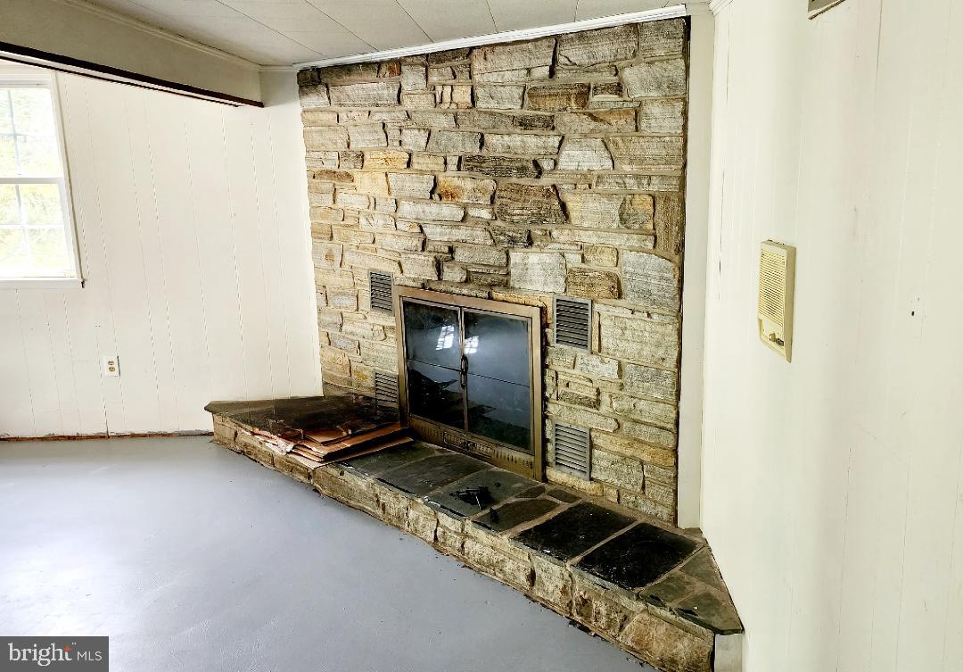 4429 Green Valley Road Monrovia, MD 21770 - Photo 20 of 23 Stone surround, wood burning FP.