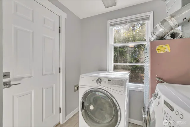 $599,988 | 12230 68th Avenue South, Seattle, WA 98178